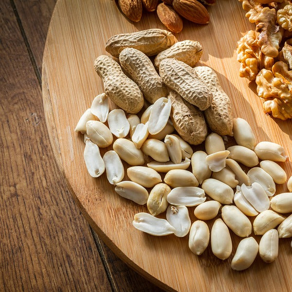 4 Healthy Food Staples, Including the Oats and Nuts in Nutrition Bars