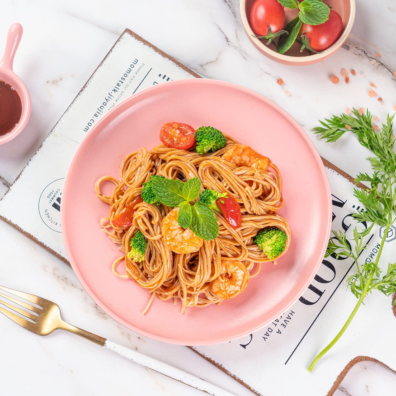 100% organic vegan soybean pasta keto friendly low carbs high protein wholesome healthy noodles gluten free spaghetti